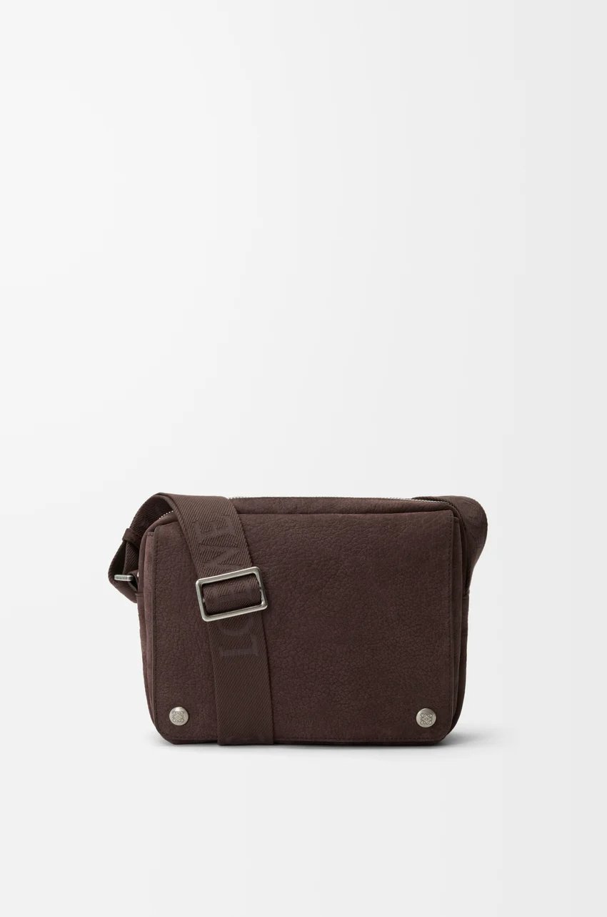 Medium Pebble Messenger Bag In Grained Nubuck